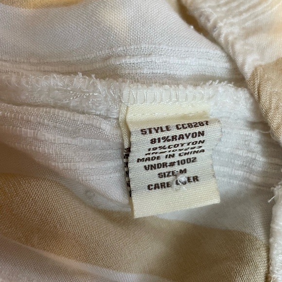 Vintage Havana Woman’s Romper Ivory & Tan Striped Size Medium Off Shoulder Or On - Picture 7 of 8